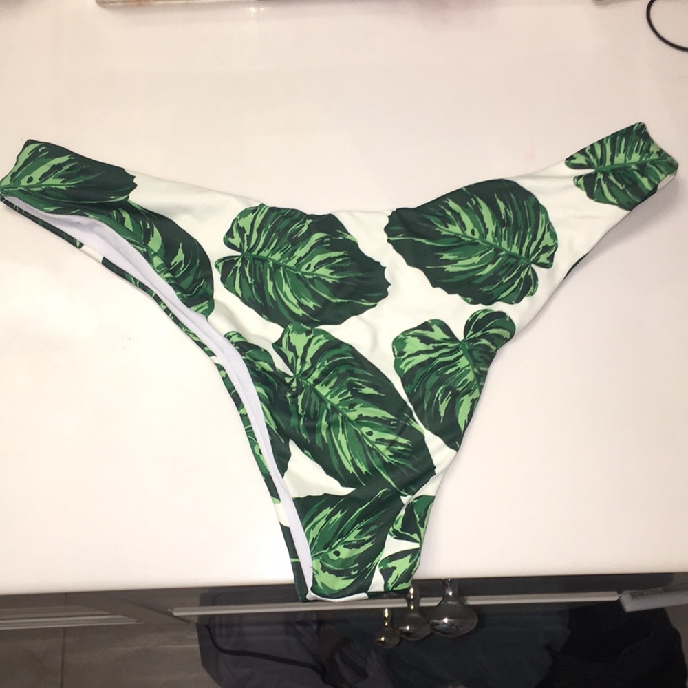 Never Worn Leaf Bikini Bottoms